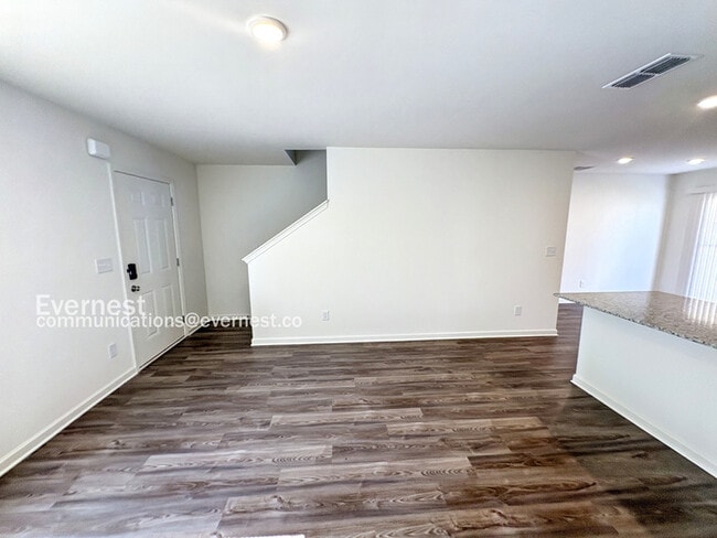Building Photo - 143 Flowering Cherry St