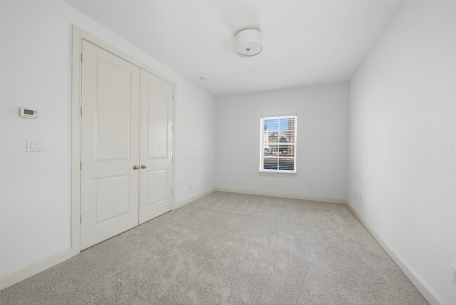 Building Photo - 2027 Fannin Station
