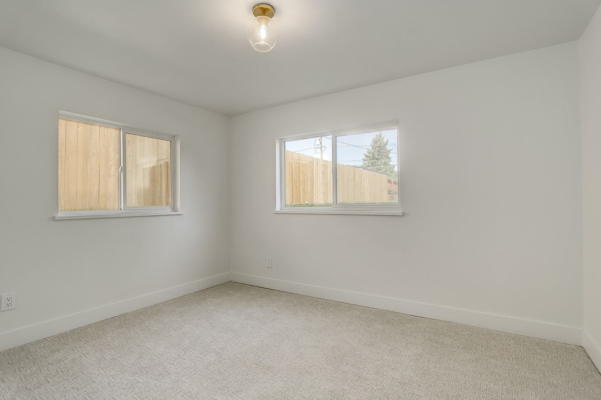 Building Photo - 3056 S Galapago St