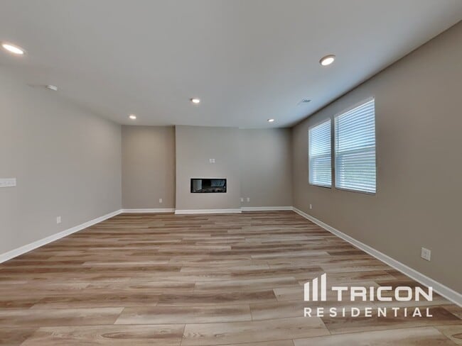 Building Photo - 160 Millbrook Dr