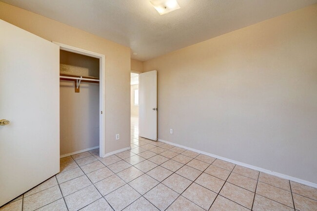 Building Photo - 108 Adams St