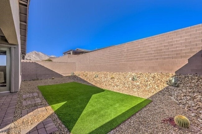 Building Photo - 11836 Star Grass Ave