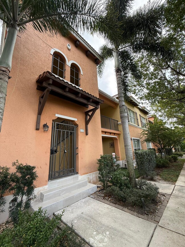 Building Photo - 3569 Forest Hill Blvd