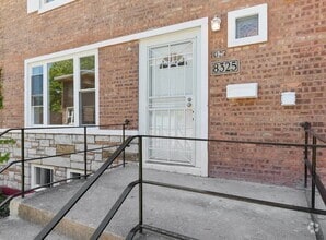 Building Photo - 8325 S Ingleside Ave