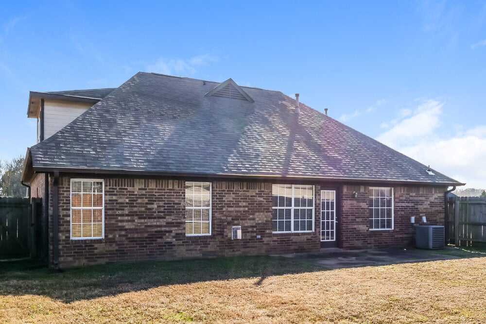 Building Photo - 6776 Anna May Dr