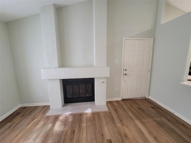 Building Photo - 4306 Bonnell Vista Cove