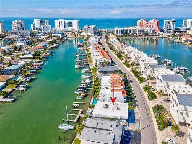 Building Photo - 185 Brightwater Dr