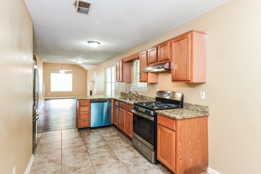 Building Photo - 1531 Wembley Dr