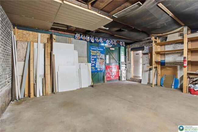 Building Photo - 1050 Delaware Ave