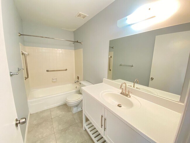 Building Photo - $100 off if rented before June 15th!  3/2 ...