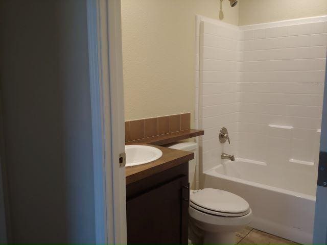 Building Photo - 1601 S Sandhill Rd