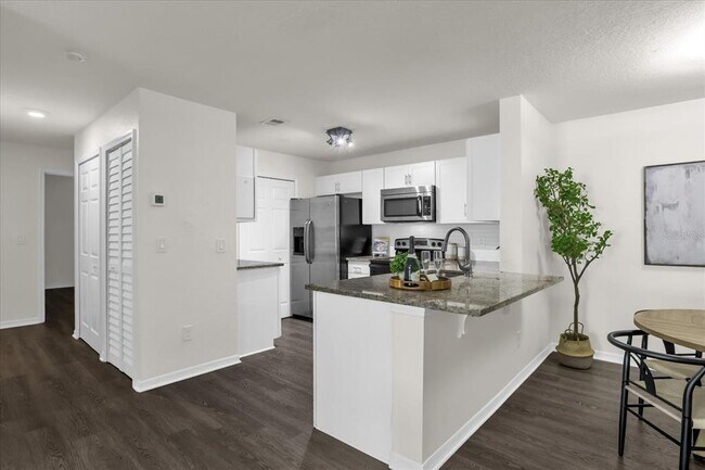 Building Photo - 7606 Pissarro Dr