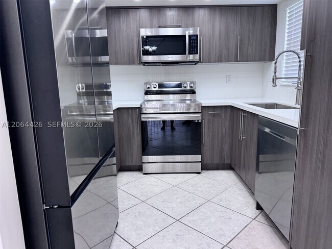Building Photo - 9080 SW 125th Ave