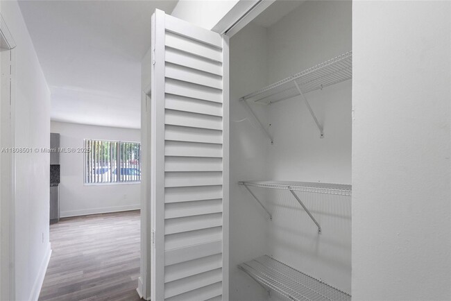 Building Photo - 2325 NW 29th St