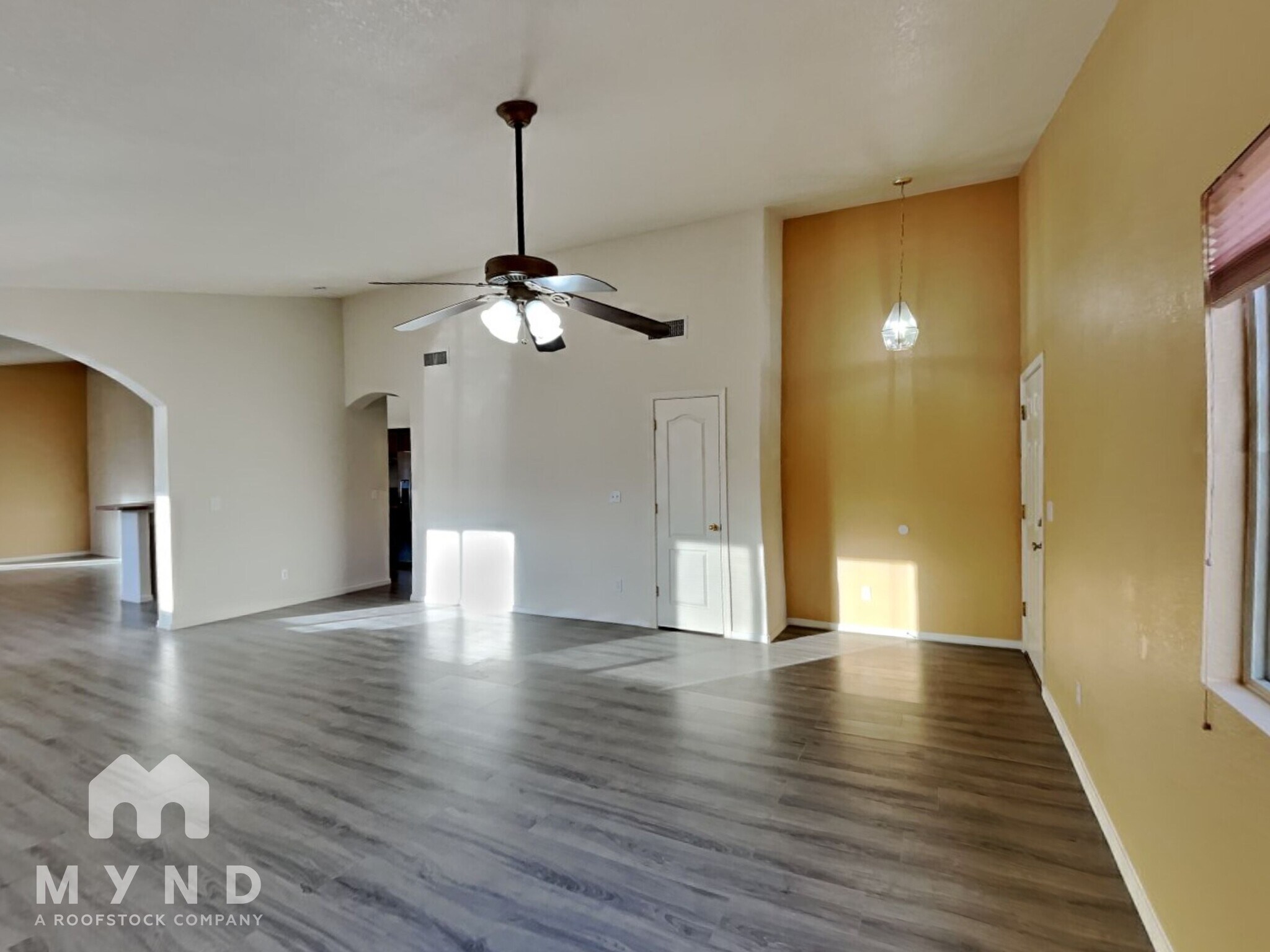 Building Photo - 9670 E Mt Baldy Way