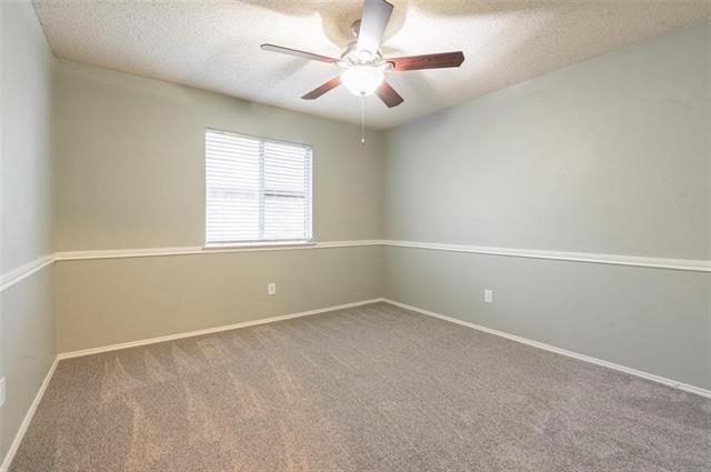 Building Photo - 1637 Thornhill Ln