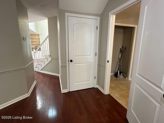 Building Photo - 1807 Oriole Dr