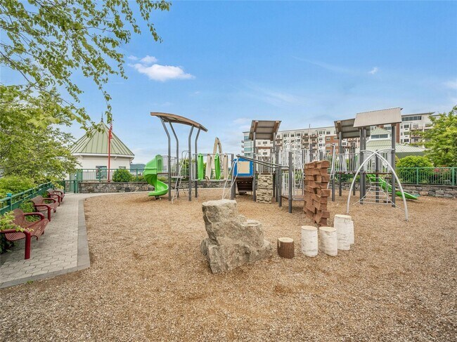 Building Photo - 56 S Highland Ave