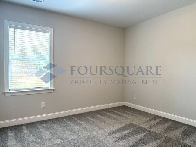Building Photo - Elegant 4-Bed / 3.5-Bath Home with Main-Level Primary Suite, Quartz Kitchen & 3-Car Garage – In H...