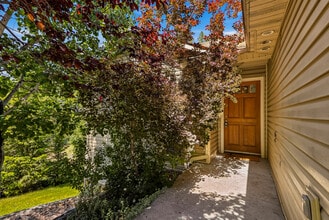Building Photo - 11830 N Bedivere Dr