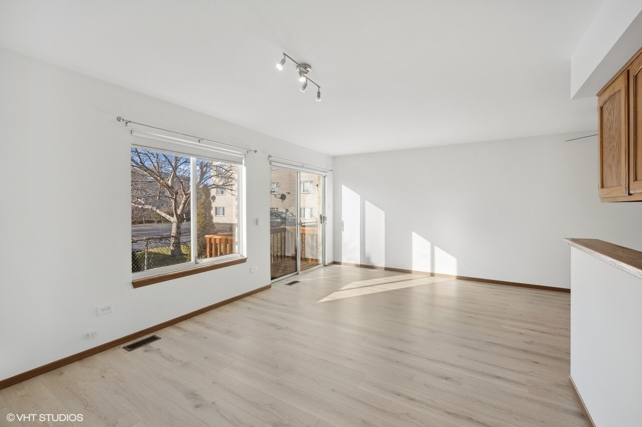 Building Photo - 8152 Daniel Dr