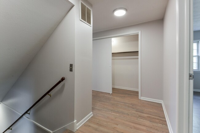 Top of Stairs &amp; Upstairs Landing - 2304 E Cardinal St