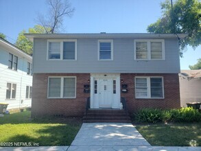 Building Photo - 2050 Dellwood Ave