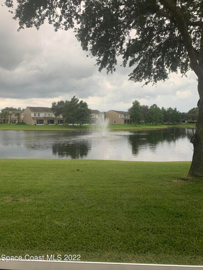 Building Photo - 700 Trotter Ln