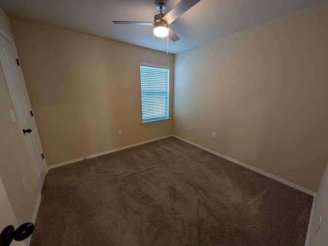 Building Photo - 5810 Durrill St