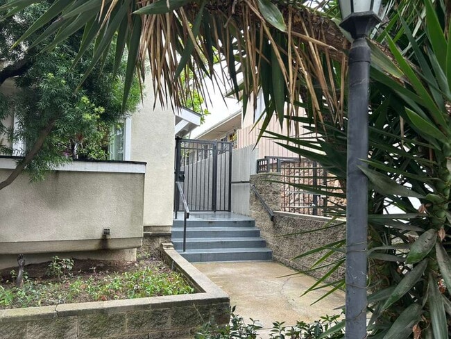 Street view front right side - 1328 9th St