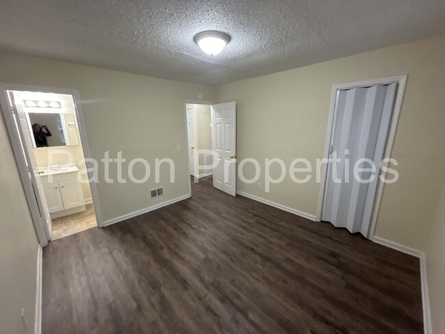 Building Photo - Crane Forest Home