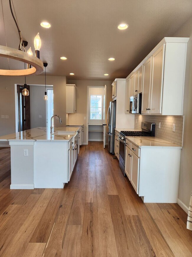 Building Photo - Sterling Ranch Home available for move in ...