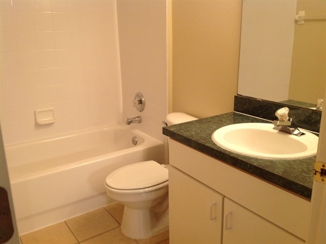 Building Photo - 214 Strada Dr