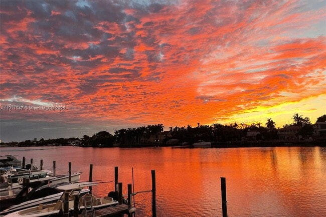 Building Photo - 5600 Collins Ave