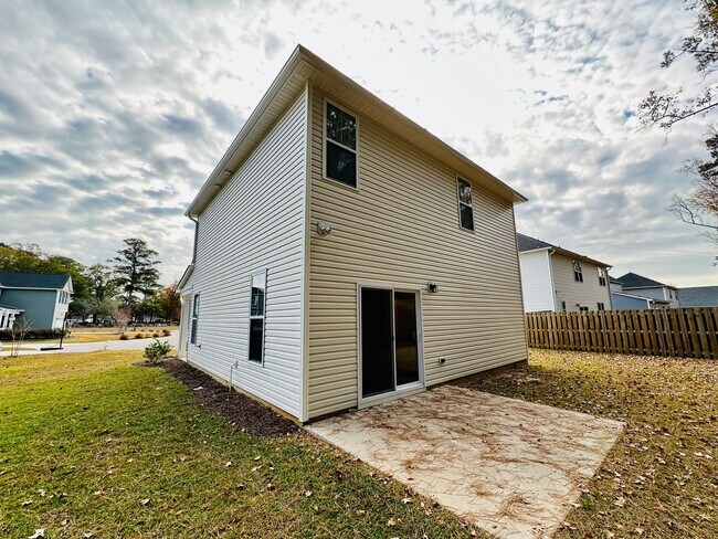 Building Photo - Leland - Newer construction house with two-car garage!
