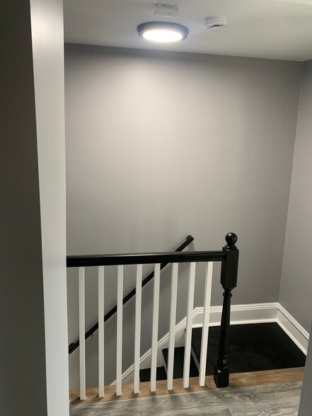 Hallway - 3075 Alabama Rd