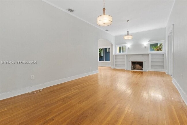 Building Photo - 34 SW 18th Rd