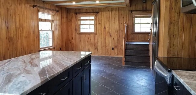 Building Photo - 7110 Ayers Meadow Ln