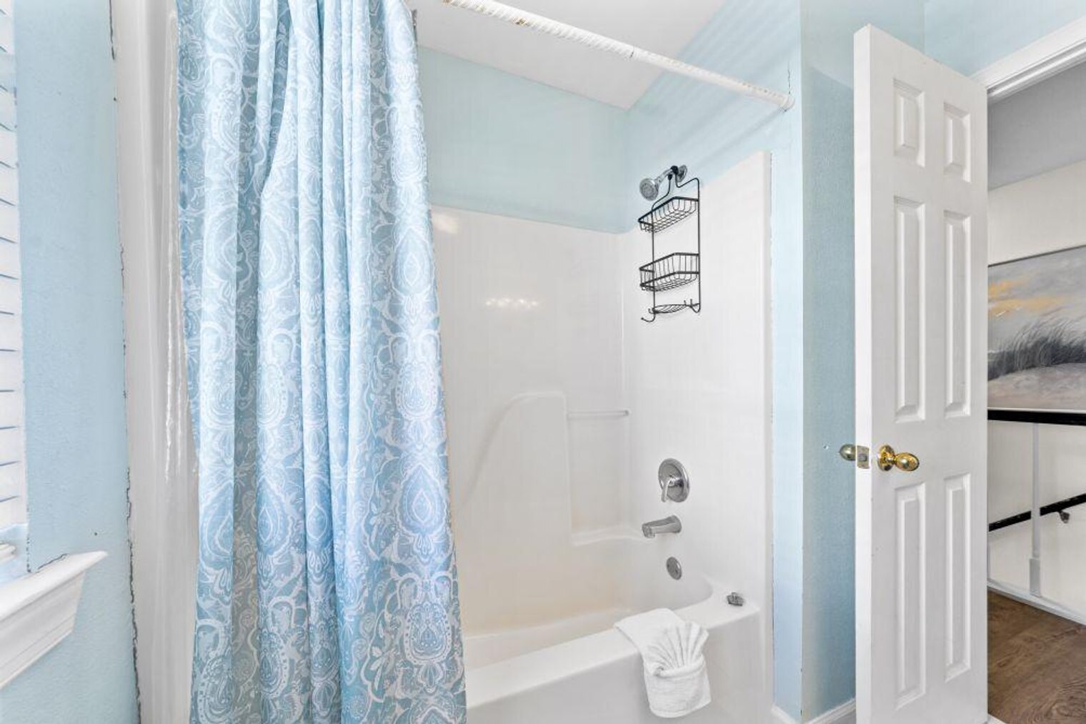 Building Photo - 1412 W Beach Blvd