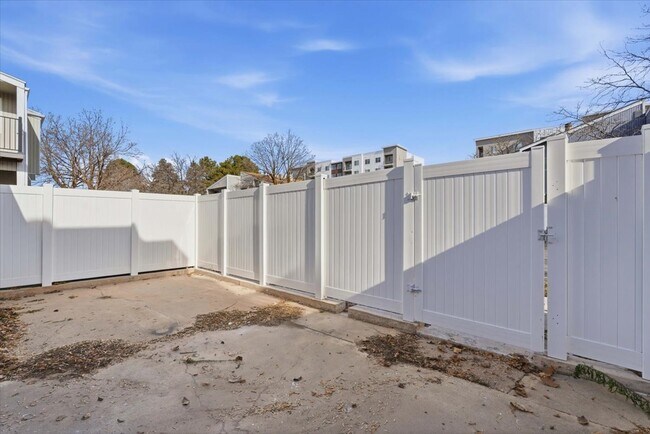 Building Photo - 774 S 1650 E