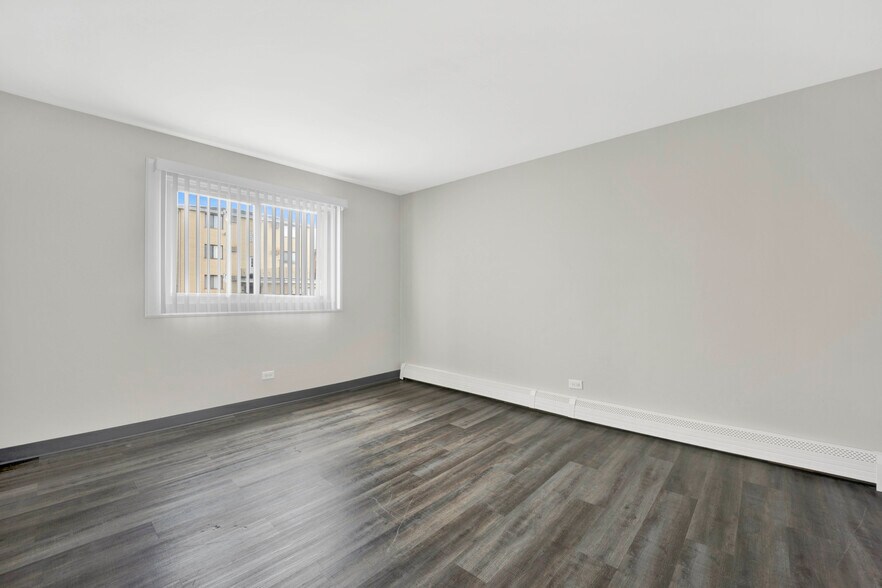 Building Photo - 10339 McVicker Ave