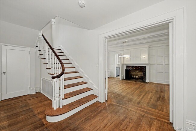 Building Photo - 53 Cortlandt Ave