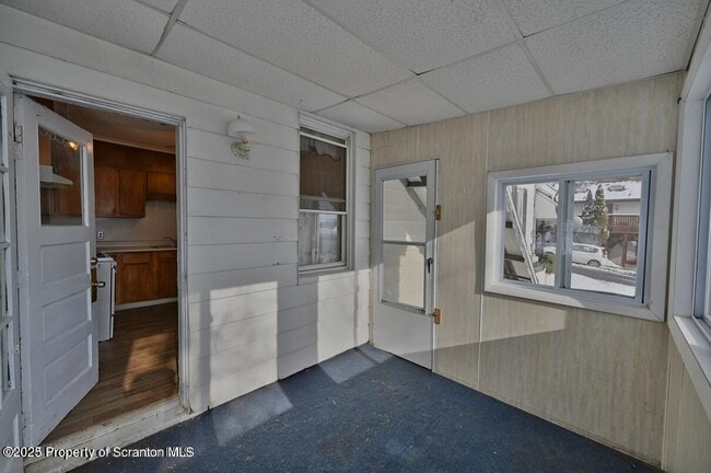 Building Photo - 1307 Wood St