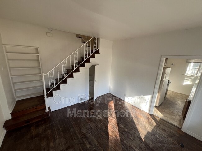 Building Photo - 1203 11th St