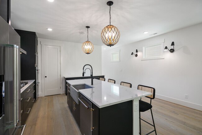 Building Photo - 4-bedroom, 4-bathroom Custom Home in Durha...