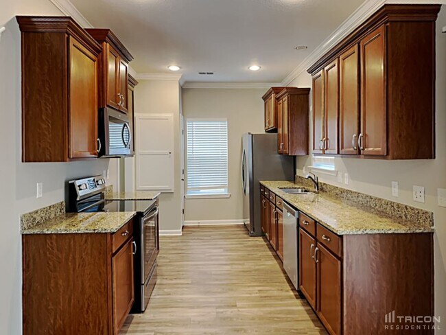 Building Photo - 208 Chestnut Oak Ln