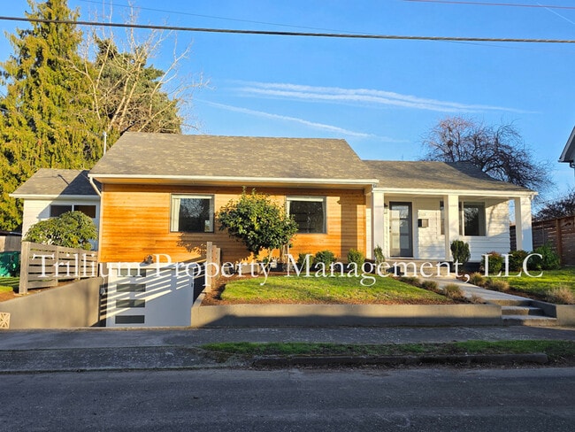 Building Photo - 7020 NE 17th Ave