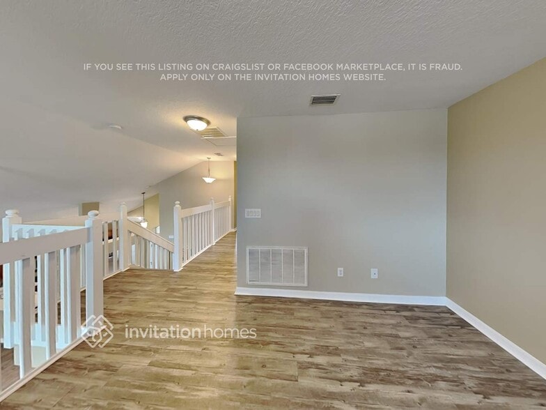 Building Photo - 916 Cristelle Jean Dr