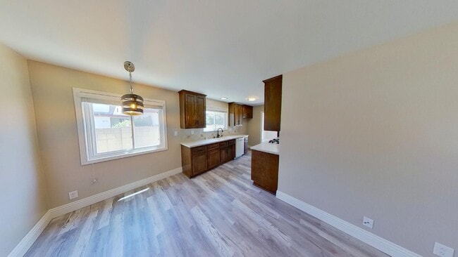 Building Photo - Coming Soon: Spacious 3Bd 2Ba College Park West Home