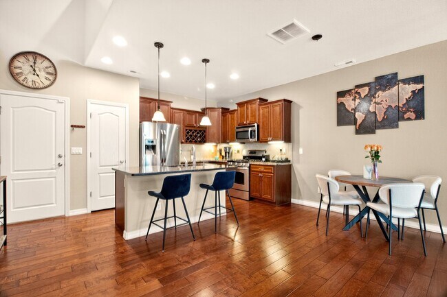Building Photo - *Charming Gold Hill Mesa Townhome – 2 Bed ...
